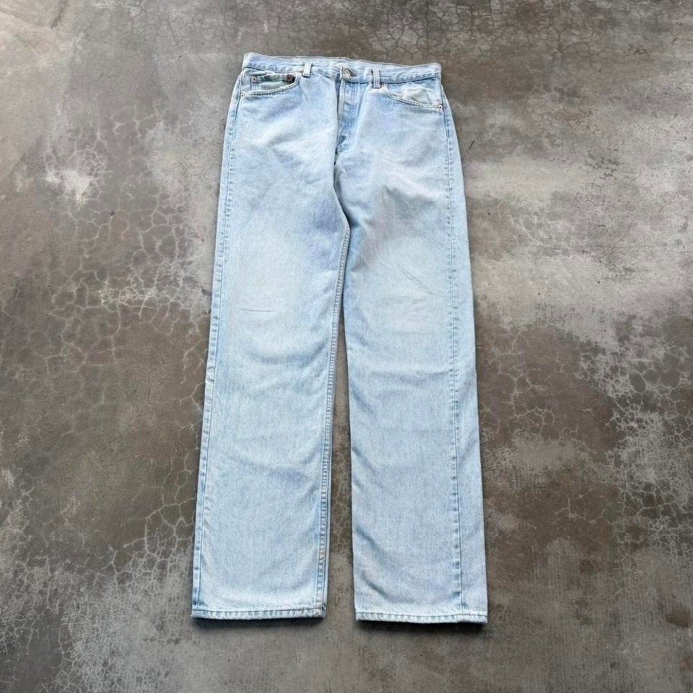 Vintage 80's Levi's 501 button fly light wash button fly denim jeans  36x36